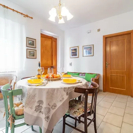 Affittasardegna-casa Poeta Cala Gonone